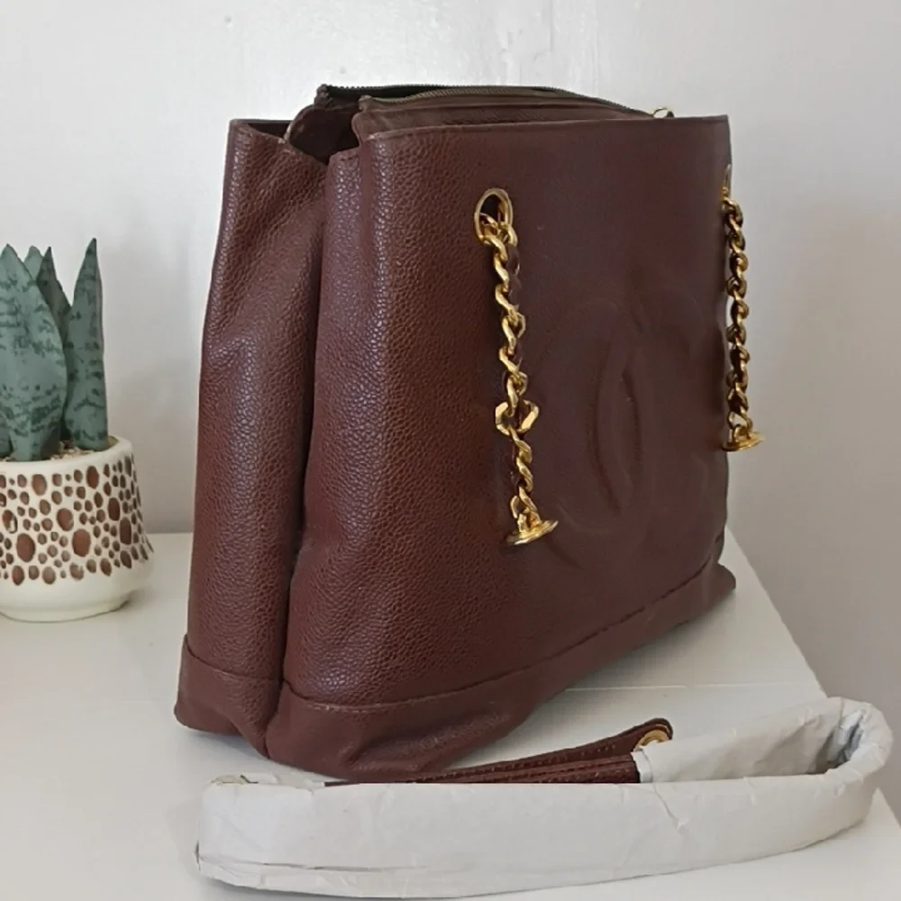 Vintage Chanel Brown Caviar Leather CC Chain Shoulder Bag Authentic - Picture 3 of 15